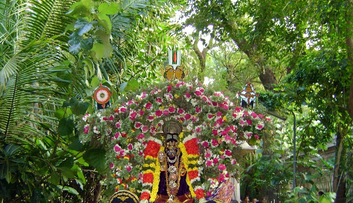 Srirangam  Madurakavi Nandavanam